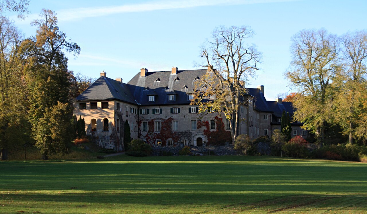Adelsnäs herrgård — byggnaden, inte såten