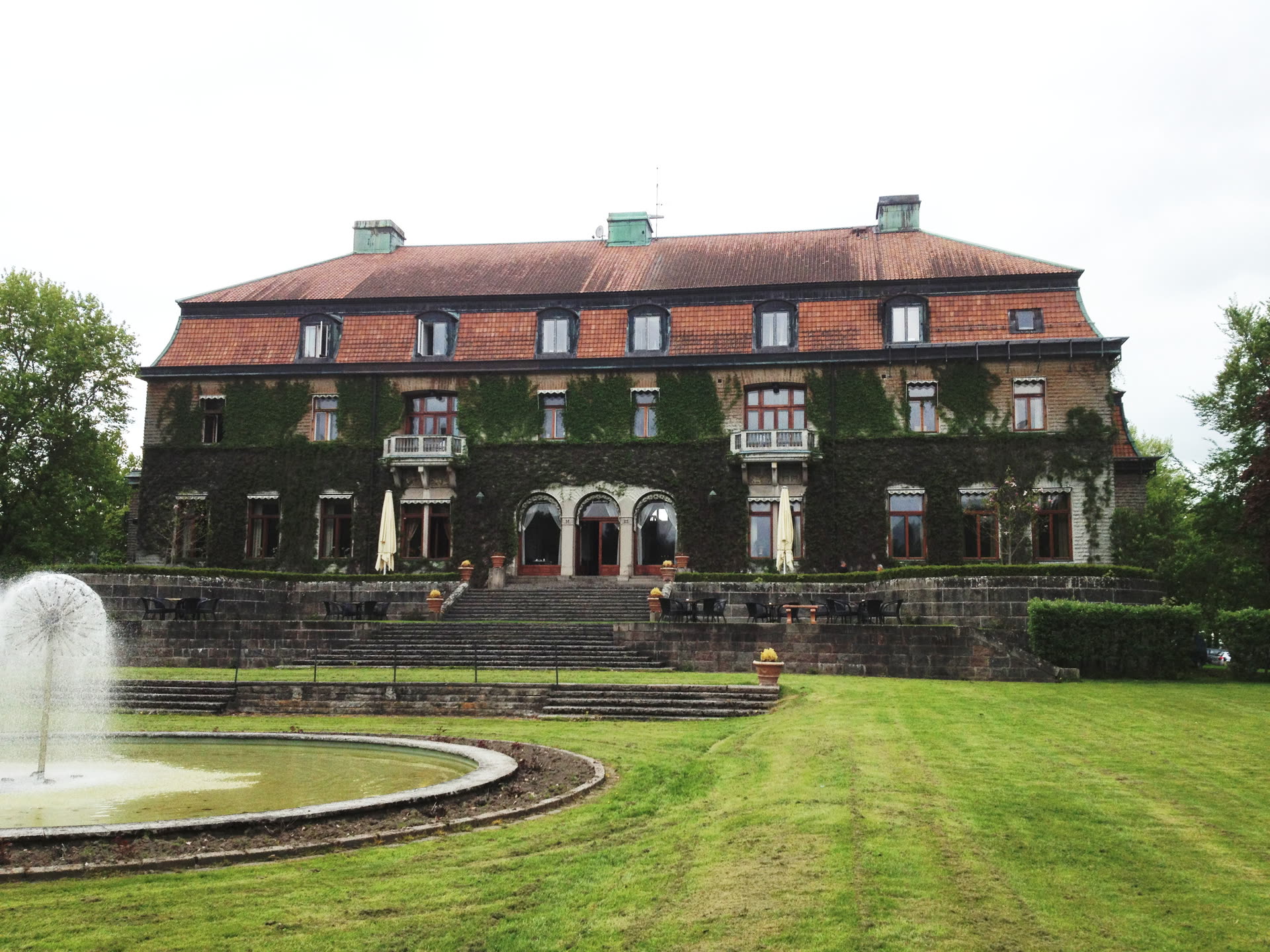 Bjertorp slott — byggnaden, inte såten