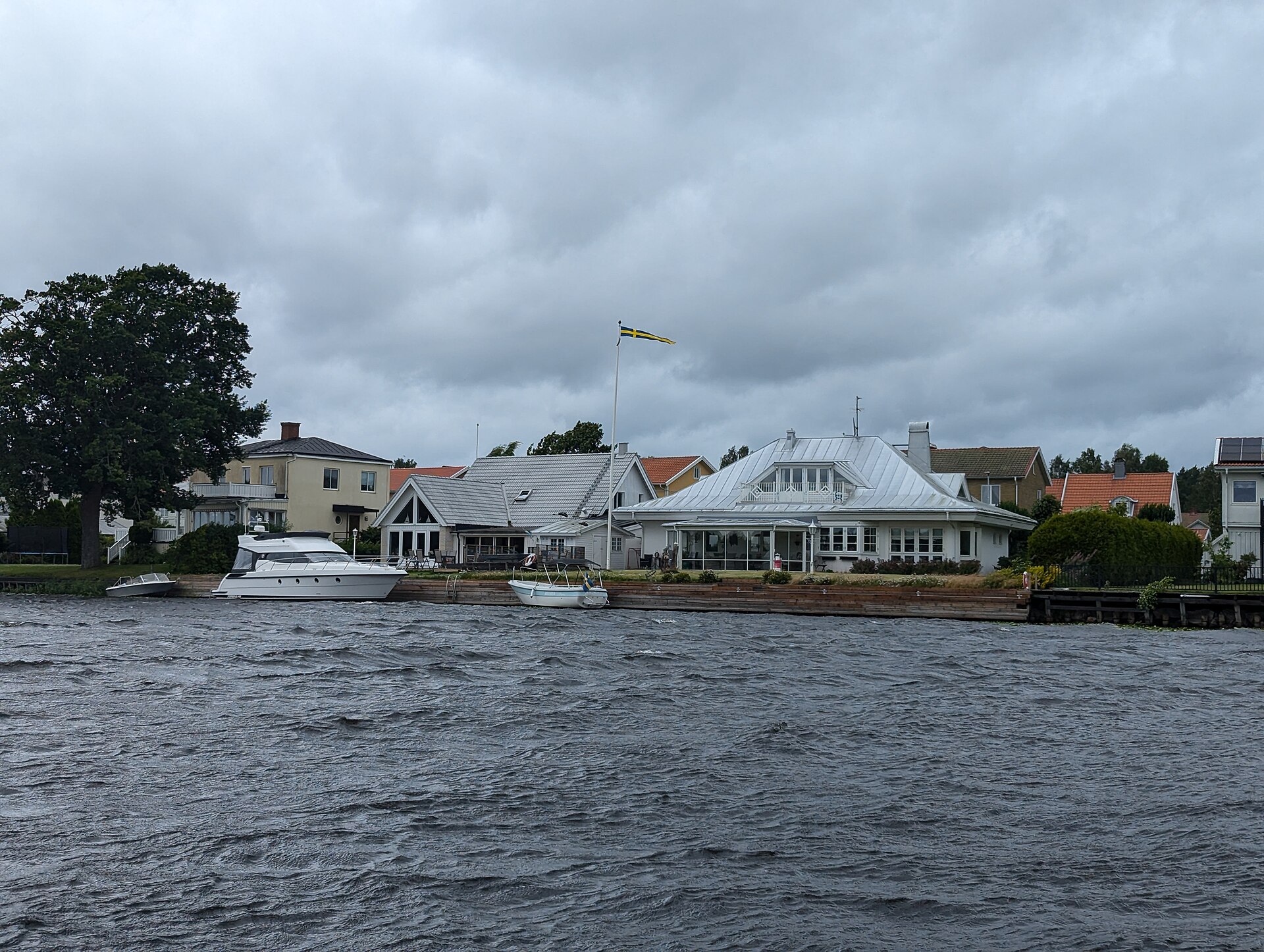 Klarälven i Karlstad — älven i stan, inte ett namngivet arrende